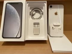 数時間限定値下げ！iPhone XR White 64 GB SIMフリーのサムネイル