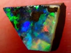 S*s様 0.45 cts 天然 ボルダーオパール 原石 未研磨 鉱物標本のサムネイル