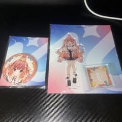 飛良ひかり　新ビジュアル　アクリルスタンド&缶バッジのサムネイル