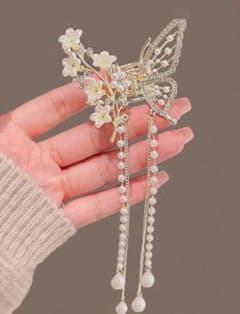 バタフライ フラワーモチーフ ヘアクリップ パールチェーンのサムネイル