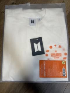 【新品未使用】BTS PTD 公式Tシャツ Sサイズのサムネイル