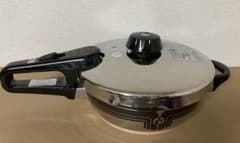 圧力鍋　フィスラー　Fissler vitavit 岩谷産業レトロ2.5L　蓋付 圧力鍋 フィスラー Fissler vitavit 岩谷産業レトロ2.5L 蓋付 - メルカリ