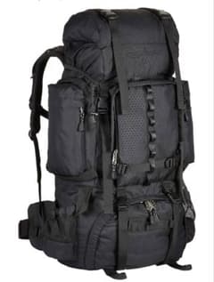 美品！AmazonBasics バックパック 65L ブラックのサムネイル