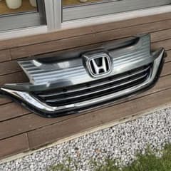 HONDA　フリードハイブリッド(GB7)　純正グリルのサムネイル