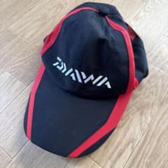 Daiwa キャップ 黒 赤 調整可能のサムネイル