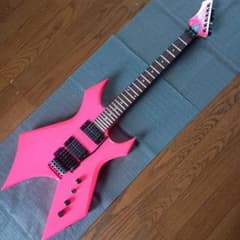 B.C. Rich WARLOCK 希少なネオンピンク　ソフトケース付き B.C. Rich WARLOCK 希少なネオンピンク ソフトケース付き - メルカリ