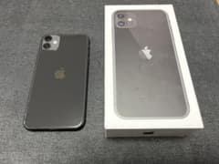 iPhone 11 ブラック 64 GB SIMフリーのサムネイル