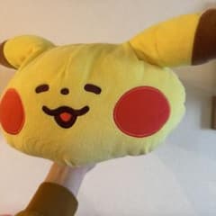 ピカチュウ カナヘイ ぬいぐるみ ポケモンセンター 抱き枕のサムネイル