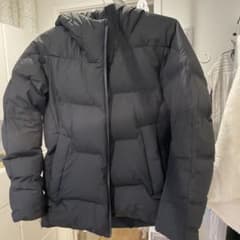 UNIQLO ダウンジャケット L 黒のサムネイル