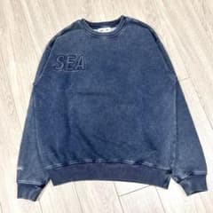 ウィンダンシー スウェット クルーネック ウォッシュ加工 刺繍ロゴ