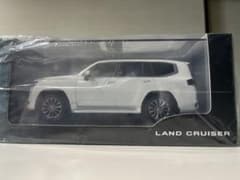 TOYOTA LAND CRUISER ミニカーのサムネイル