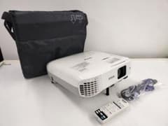 エプソン　EPSON EB-980W 　ビジネス　プロジェクター　バック付 エプソン EPSON EB-980W ビジネス プロジェクター バック付 - メルカリ