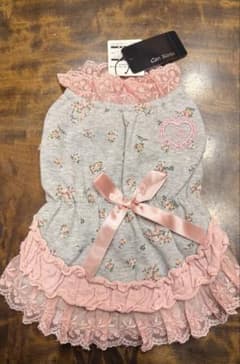 キャンナナCanNana花柄フリル犬服 グレーとピンク 新品未使用タグ付き