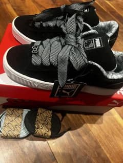 PUMA ハローキティ コラボ スニーカー 24.5cmのサムネイル