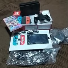 【値下げ】Nintendo Switch(旧型)美品　マリオカート8ソフト付のサムネイル