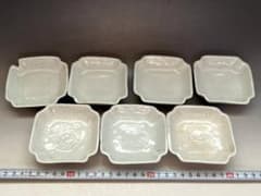 小皿■出石焼（江戸～明治）古い白磁四方皿角皿 7枚 龍 傷有 時代物 骨董品■ 小皿□出石焼（江戸～明治）古い白磁四方皿角皿 7枚 龍 傷有 時代物