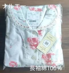 新品　ナルエー　長袖パジャマ　薔薇　バラ柄のサムネイル