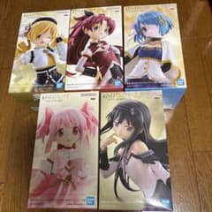 劇場版 魔法少女まどか☆マギカ フィギュア 5種セットのサムネイル