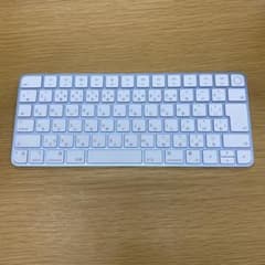 アップル マジックキーボード ホワイト 日本語/英語配列キーボード 本体のサムネイル