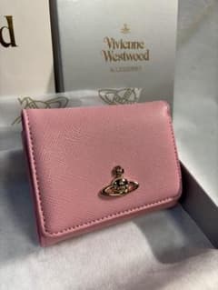 新品未使用】 Vivienne Westwood 三つ折財布 913VW106 - メルカリ