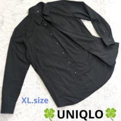 Thumbnail of ユニクロ 長袖シャツ 黒 XL ポケット付 首元・袖口にフェイド感あり ゆったり