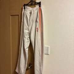 FILA ジャージパンツ ホワイト Lサイズのサムネイル