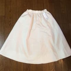 新品☆GU イージーカラースカートのサムネイル