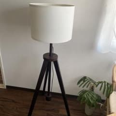 2/20まで！】IKEA LAUTERS 木製トライポッドフロアスタンドライト