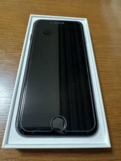 【q様専用】iPhone SE (第3世代) ミッドナイトのサムネイル