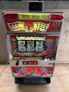 り*ご様 【O-2166】大漁2 パチスロ 4号機 メダル付き 北電子 り*ご様 【O-2166】大漁2 パチスロ 4号機 メダル付き 北電子 - メルカリ
