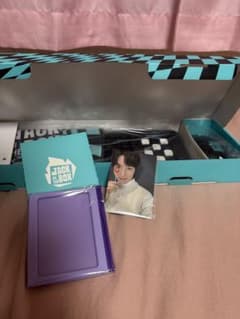 Merch Box j-hope Jack In The Boxのサムネイル