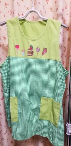 はらぺこあおむし　エプロンのサムネイル