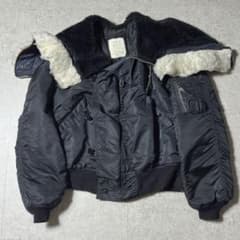 Alpha 80s n2b 黒 ファー y2k ミリタリージャケット Alpha 80s n2b 黒 ファー y2k ミリタリージャケット - メルカリ