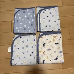 西松屋 4枚組おむつ替えシート 45cm×70cmのサムネイル