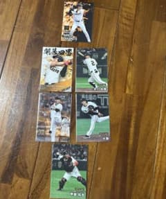 読売ジャイアンツ　坂本勇人選手　プロ野球チップス 2025スターカード　他おまけのサムネイル
