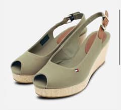 Tommy Hilfiger オリーブグリーン サンダル　スタイルアップ24cmのサムネイル