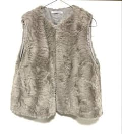 BEAUTY&YOUTH UNITED ARROWS フェイクファーベストのサムネイル