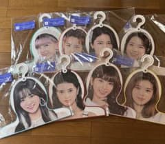 NiziU くじ ビジュアルハンガー 8種セットのサムネイル