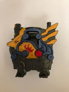 仮面ライダービルド クローズドラゴンのサムネイル