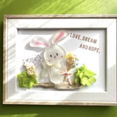 シーグラスアート♥︎228 白兎とプリザーブドフラワー - メルカリ