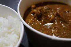 1袋定価800が500円！MaMayakitchen特製チキンカレー！のサムネイル