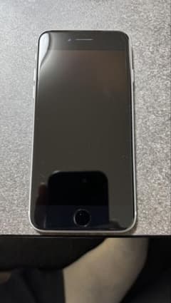 Apple iPhone SE 第2世代ホワイト 本体 64GBのサムネイル