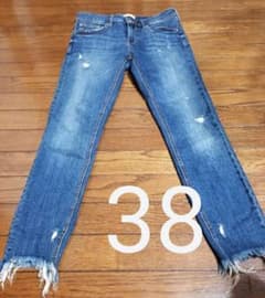 ZARA　ブルースキニーデニム　サイズ38のサムネイル