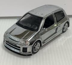 ユニバーサルホビー ルノー クリオV6 トロフィー 1/43 - メルカリ