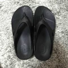 未使用 極美品《OOFUS》OOriginal(M8)黒 リカバリーサンダルのサムネイル