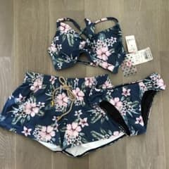 op水着 ビキニ 花柄　新品のサムネイル