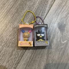 c*n様 サンリオキャラクターズ キーホルダー 2種セット ウサハナ バッドばつのサムネイル
