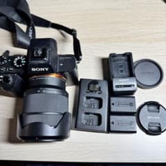 SONY α7II ズームレンズキット (SEL2870)のサムネイル
