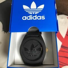 サラス様専用Adidas腕時計 送料無料のサムネイル