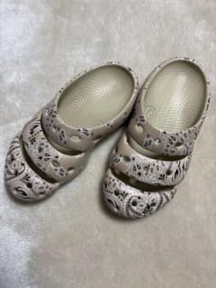KEEN サボ クロッグサンダル ペイズリー柄 - メルカリ